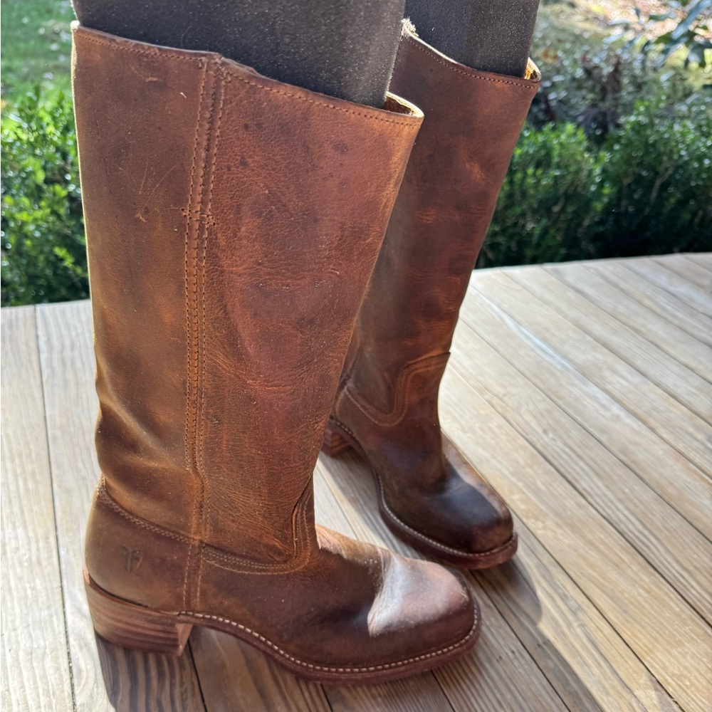 Vintage Frye boots, good condition, women’s size 10.